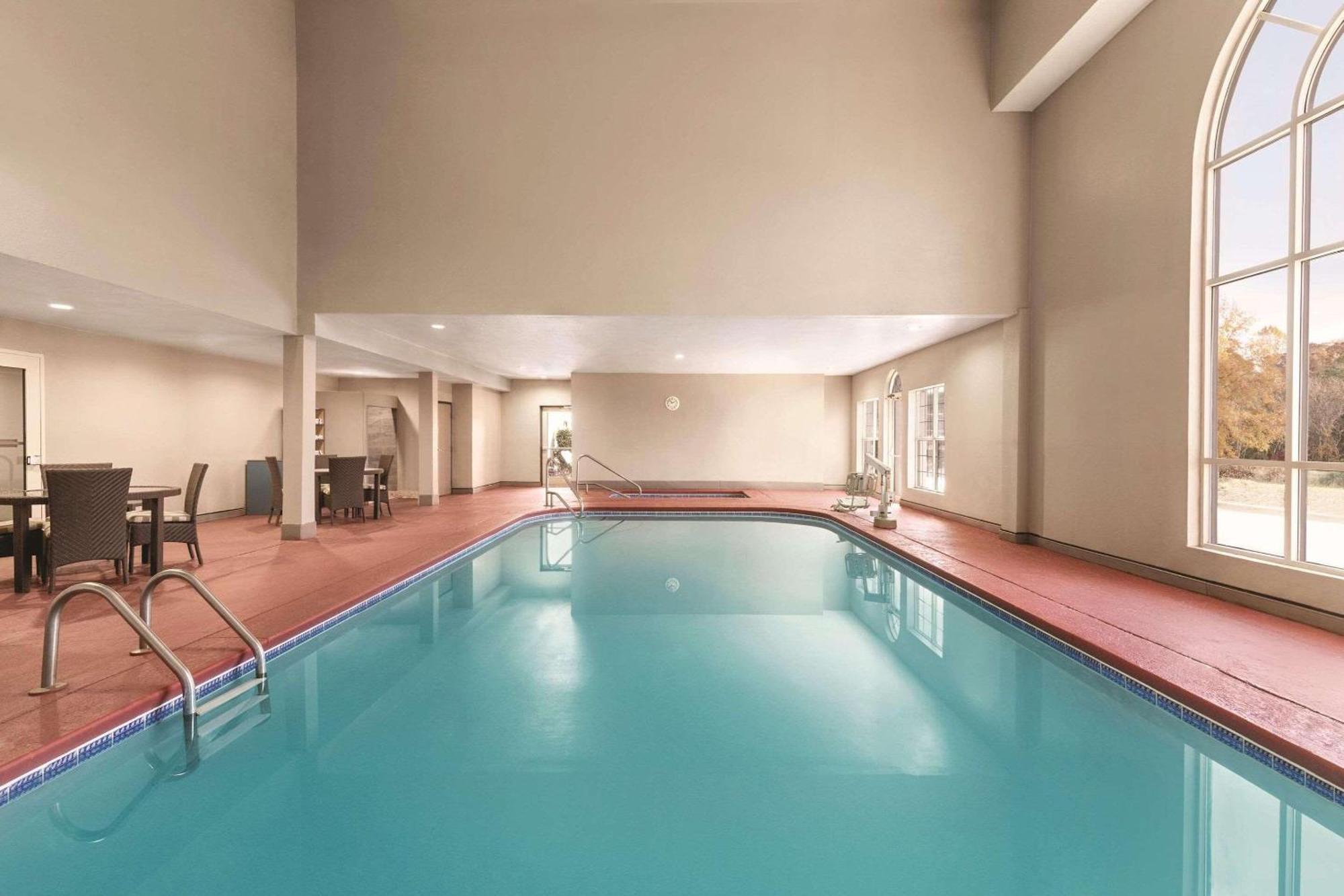 Country Inn & Suites By Radisson, Griffin, Ga Exteriör bild